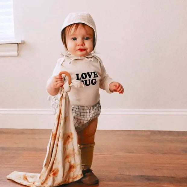 Love Bug Organic Cotton Baby Bodysuit | Long Sleeve