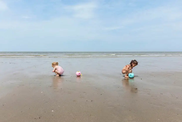 Quut Mini Ballo - Kids smart, modern design no spill bucket