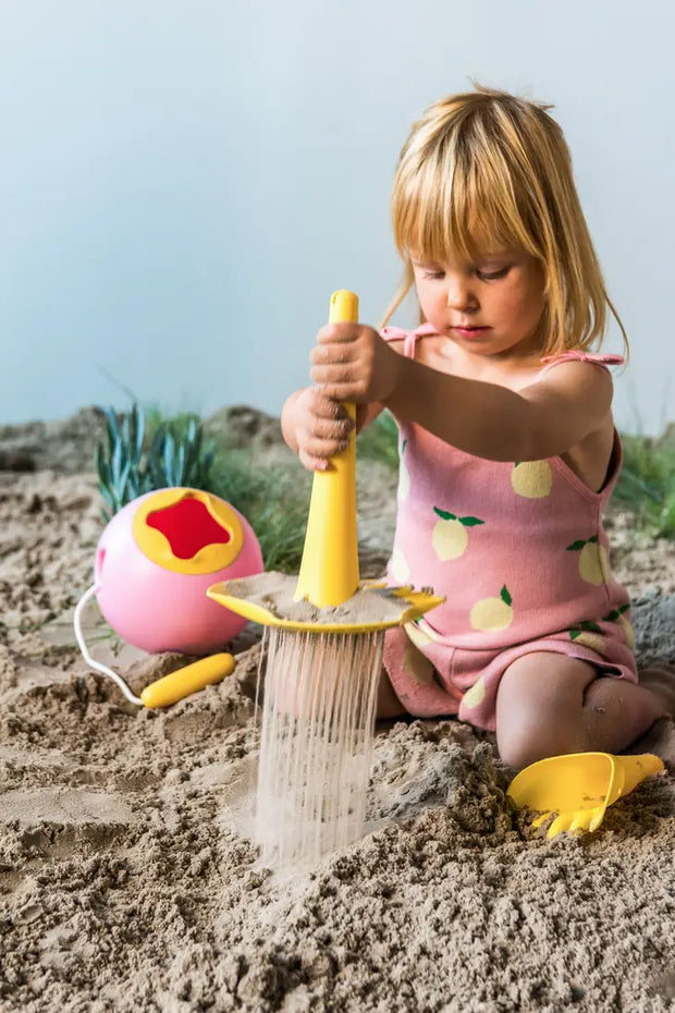 Quut Triplet - Kids Shovel, Rake, Sifter and so much more
