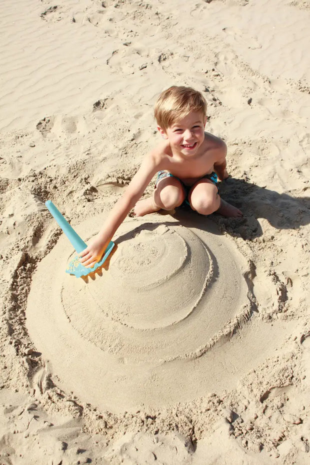 Quut Triplet - Kids Shovel, Rake, Sifter and so much more