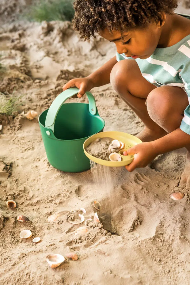 Quut Bucki - Bucket & Sifter for unique builds in Sand