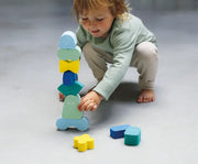 Quut Blokki - Balancing Blocks at Play